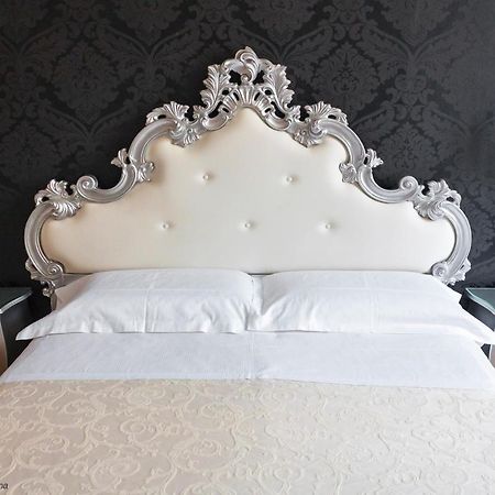メッシーナ オペラ ルレ Bed & Breakfast エクステリア 写真